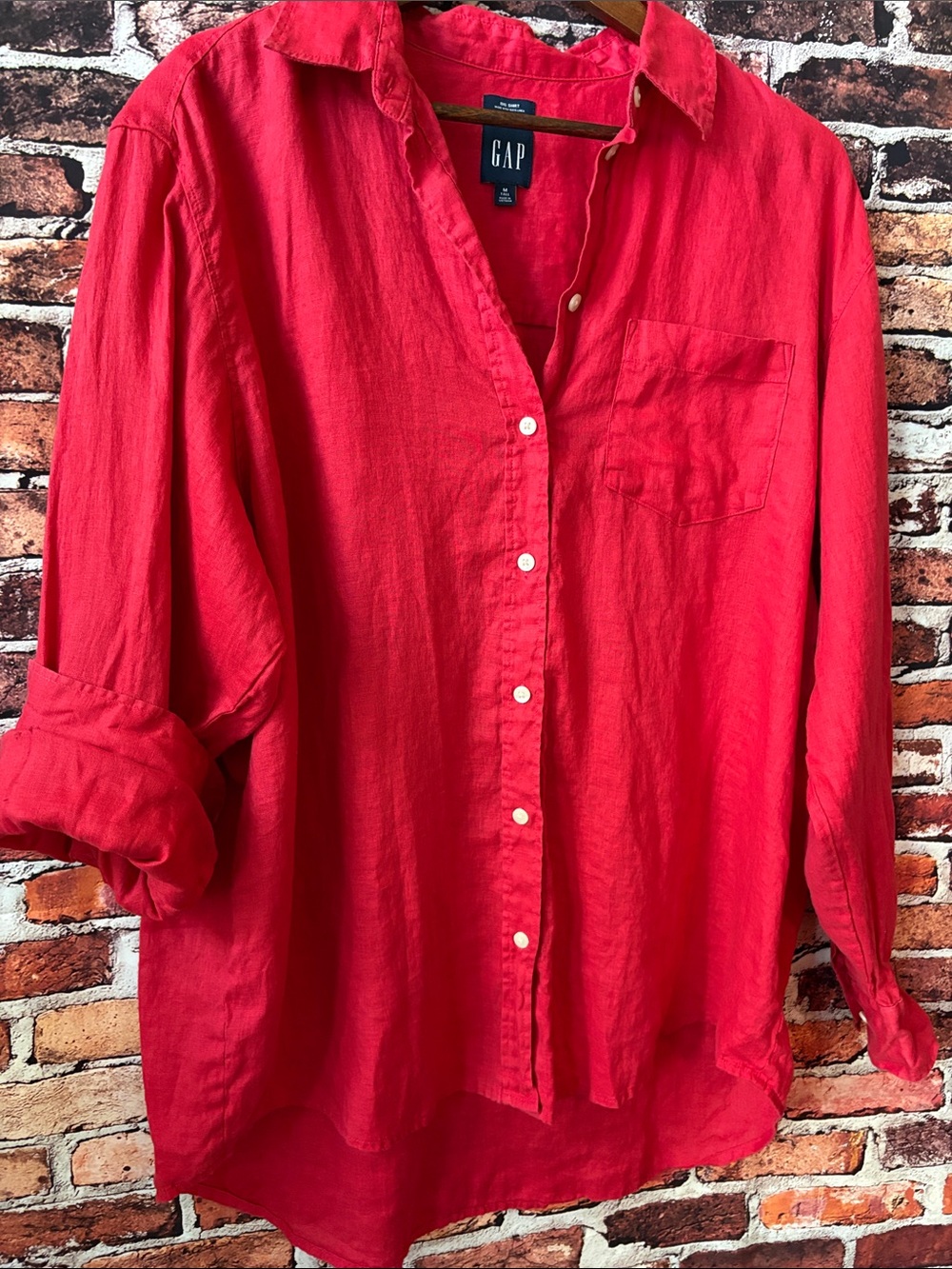 GAP Women’s Soft Red Long-Sleeve Button “Big Shirt” 100% Linen Medium Tall